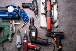 Manejo de Herramientas Manuales y Eléctricas